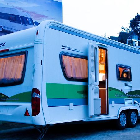 Go Outdoors Caravan Park 努沃勒埃利耶 外观 照片
