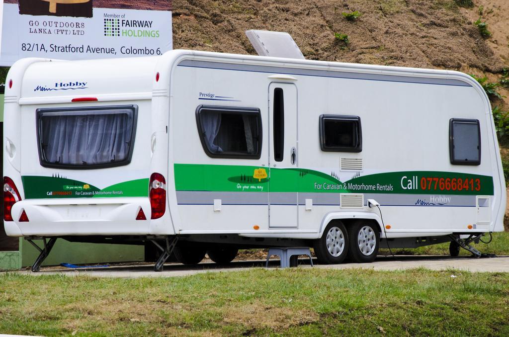 Go Outdoors Caravan Park 努沃勒埃利耶 外观 照片