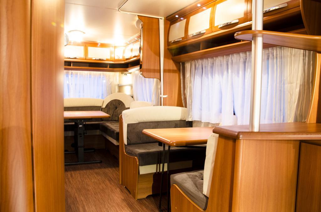 Go Outdoors Caravan Park 努沃勒埃利耶 外观 照片