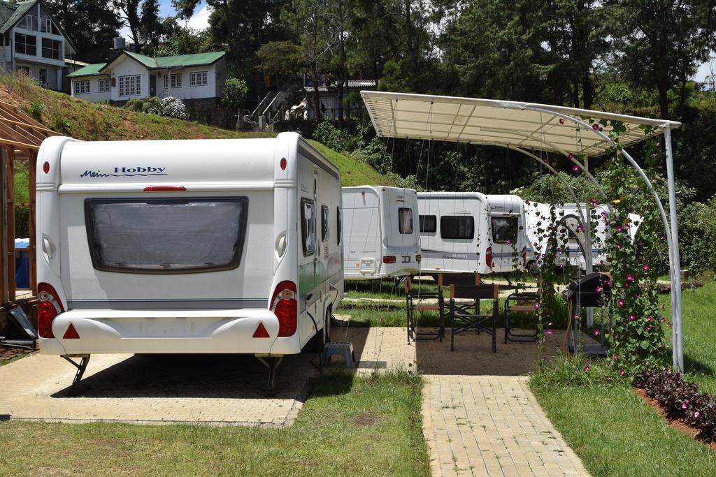 Go Outdoors Caravan Park 努沃勒埃利耶 外观 照片