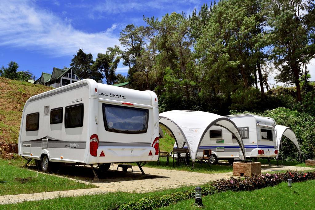 Go Outdoors Caravan Park 努沃勒埃利耶 外观 照片