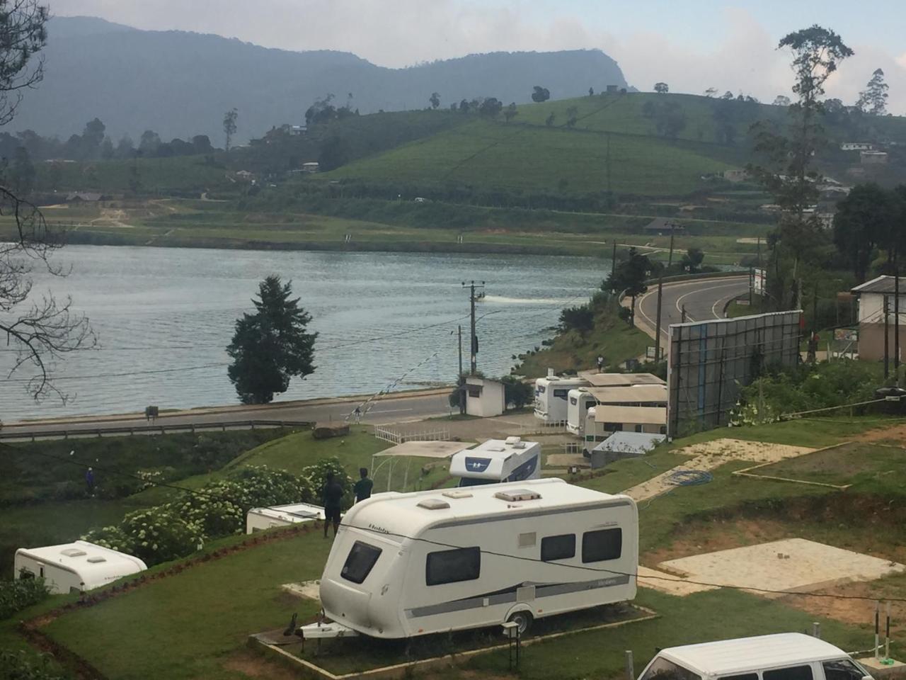Go Outdoors Caravan Park 努沃勒埃利耶 外观 照片