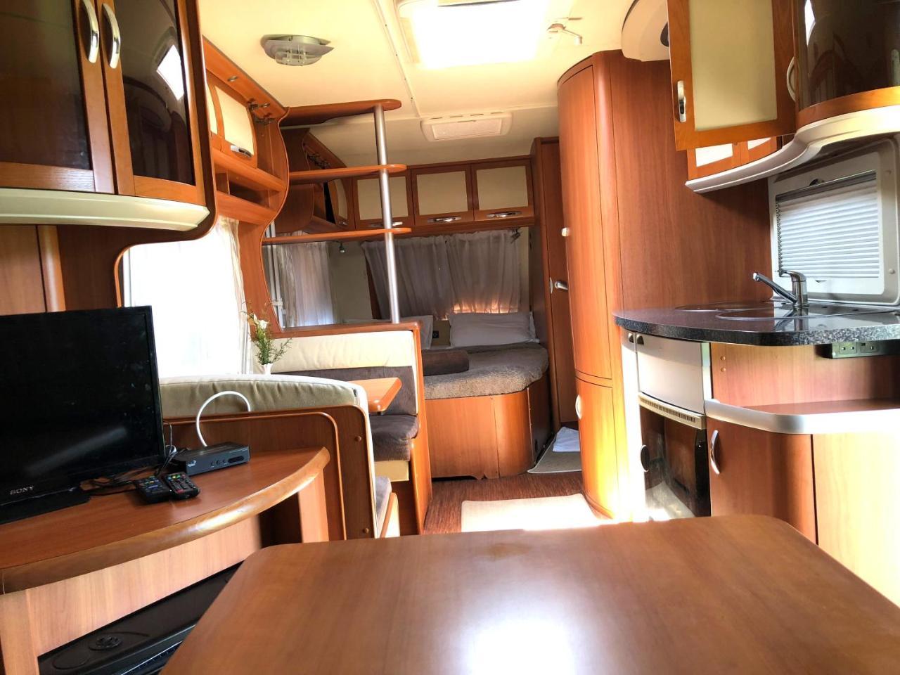 Go Outdoors Caravan Park 努沃勒埃利耶 外观 照片