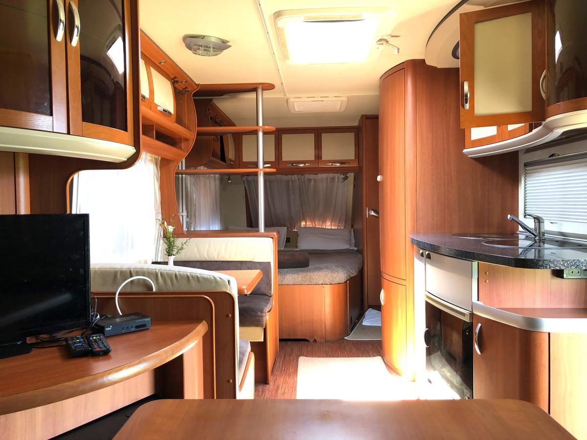 Go Outdoors Caravan Park 努沃勒埃利耶 外观 照片